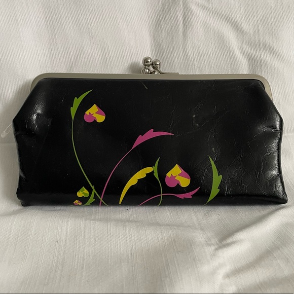 Pretty leather-look clutch - Picture 2 of 3